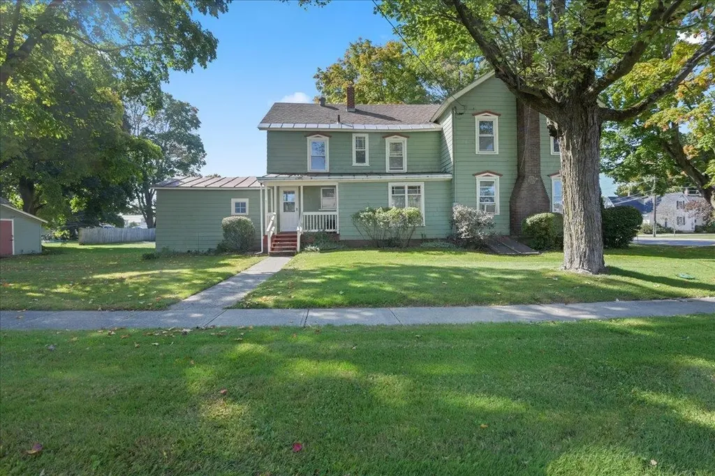30 Canada Street Swanton VT 05488