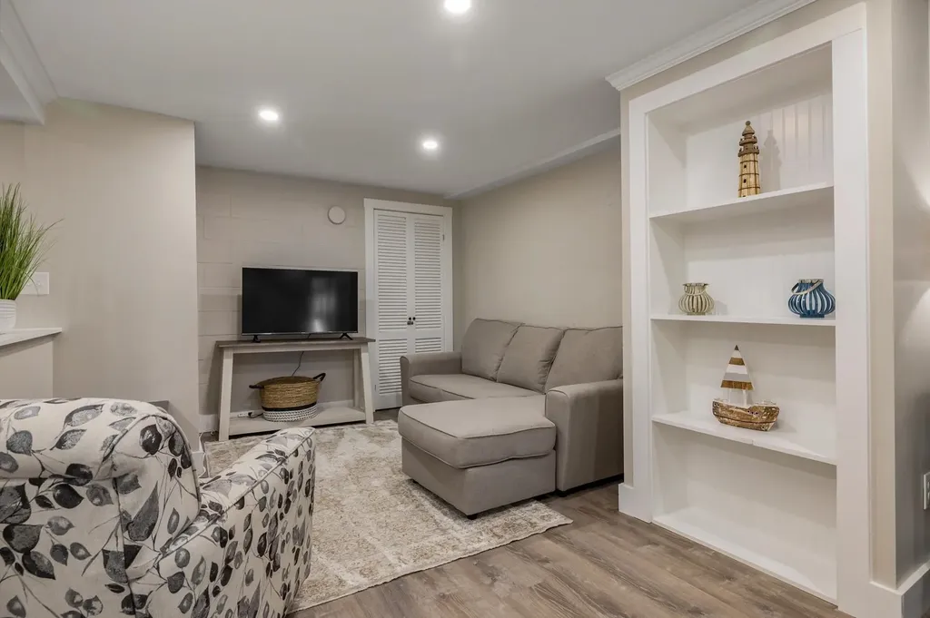 293 Long Sands Avenue York ME 03909