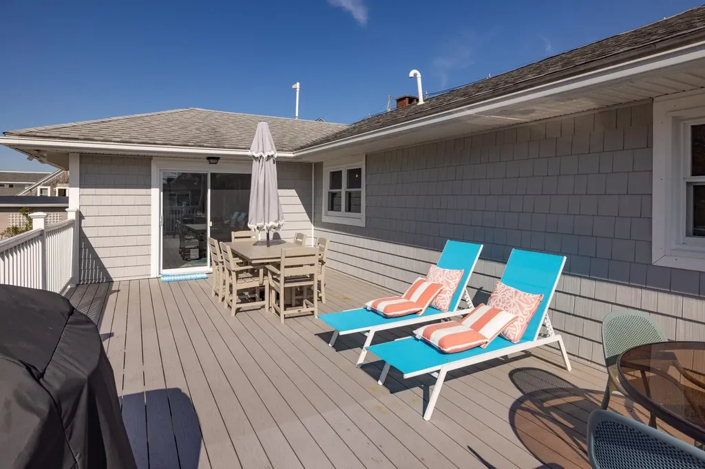 293 Long Sands Avenue York ME 03909