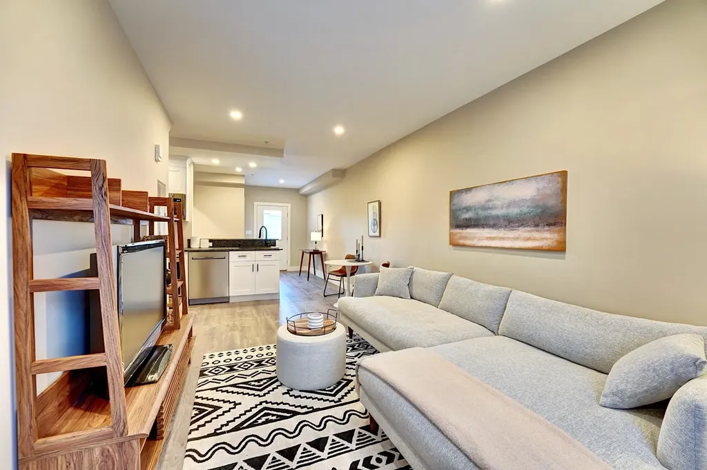 621 Islington Street Portsmouth NH 03801