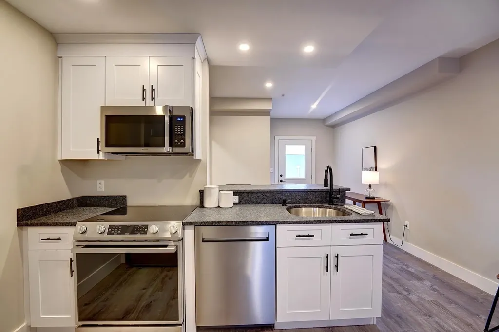 621 Islington Street Portsmouth NH 03801