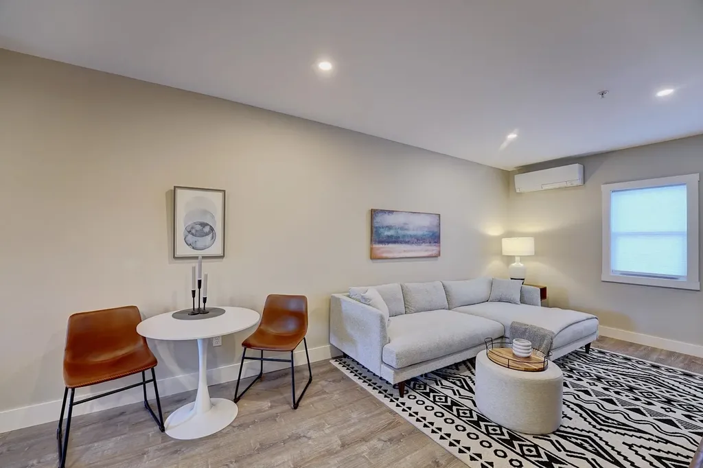 621 Islington Street Portsmouth NH 03801