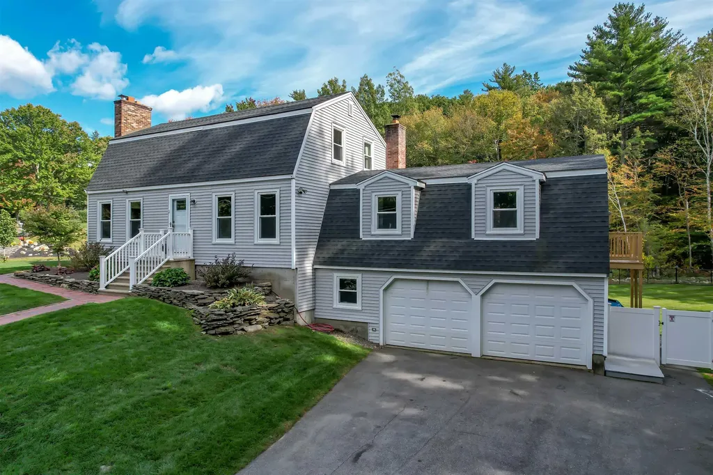 8 Independence Avenue Derry NH 03038