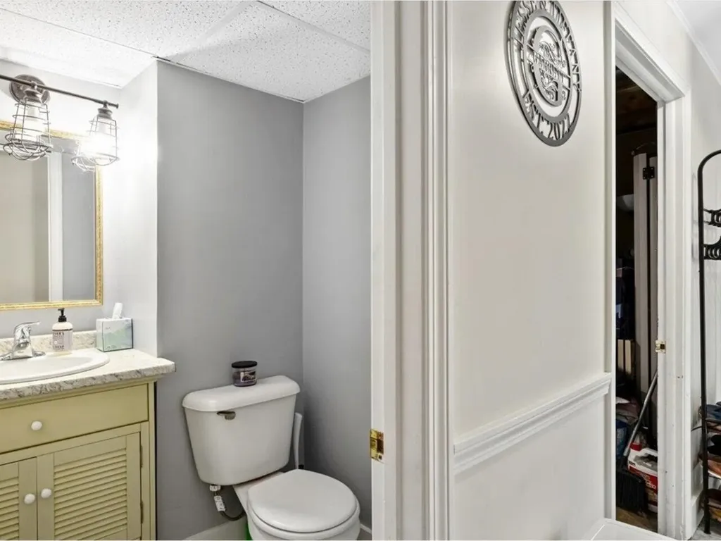 37 Spring Hollow Lane Barre Town VT 05641