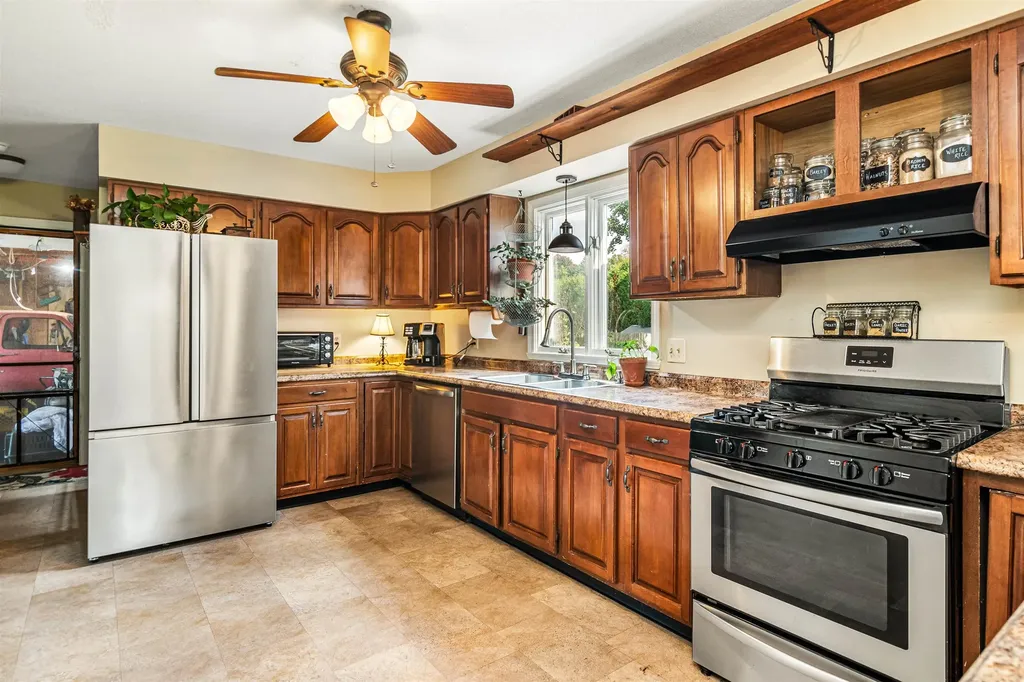 29 Tamarack Drive Essex Junction VT 05452