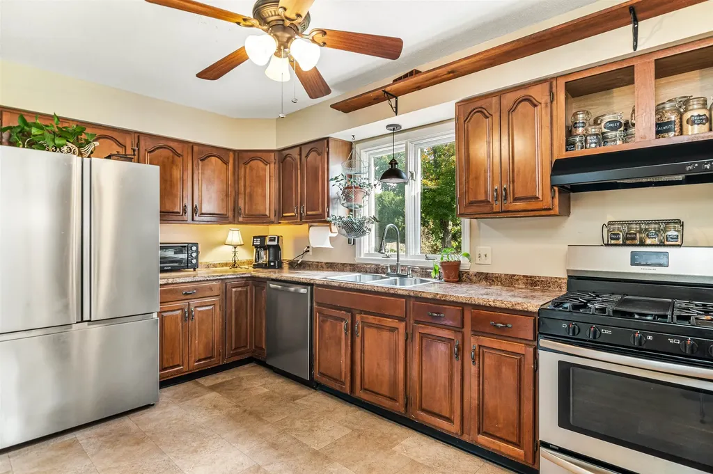 29 Tamarack Drive Essex Junction VT 05452
