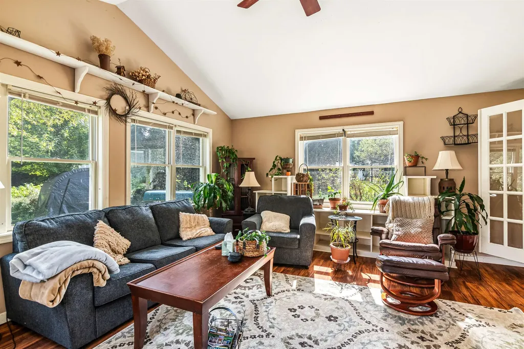 29 Tamarack Drive Essex Junction VT 05452