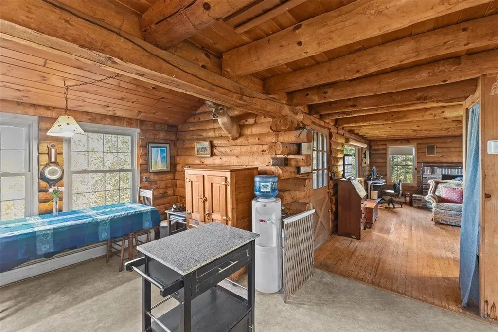 4 Woodlands Lane Hyde Park VT 05655