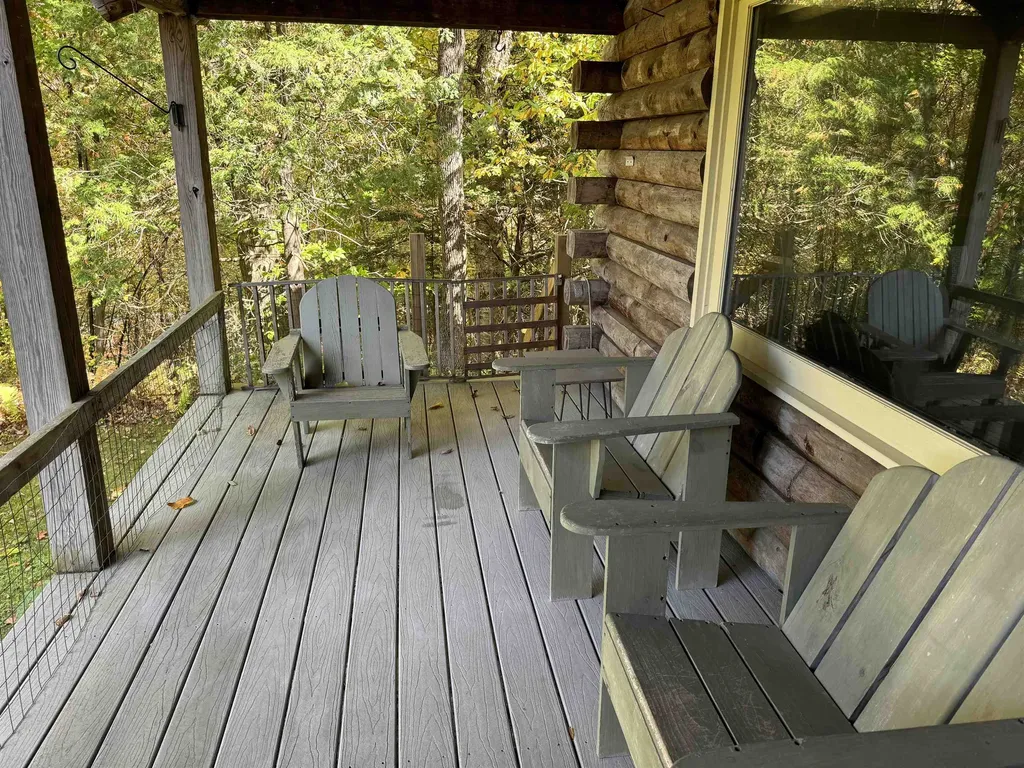 4 Woodlands Lane Hyde Park VT 05655