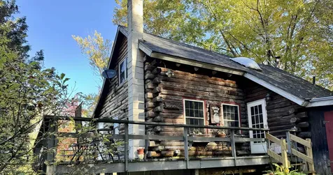4 Woodlands Lane Hyde Park VT 05655