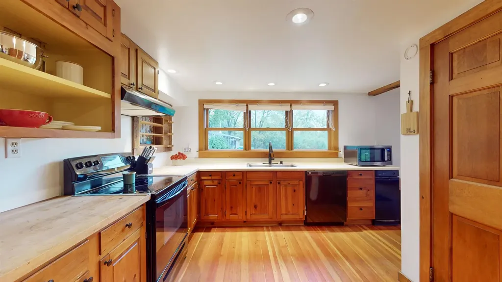 57 Lapham Bay Road Shoreham VT 05770