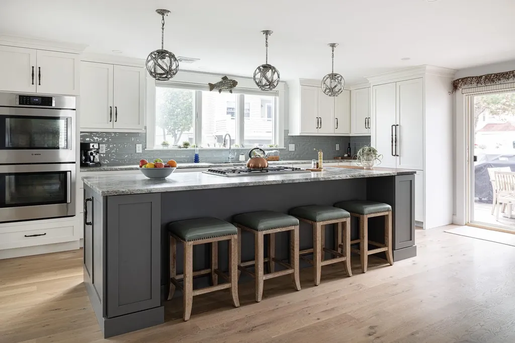7 Shaw Street Hampton NH 03842