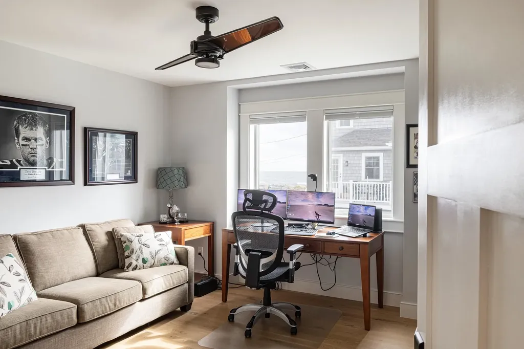 7 Shaw Street Hampton NH 03842