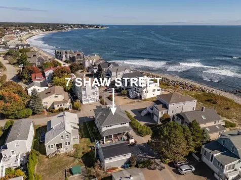 7 Shaw Street Hampton NH 03842