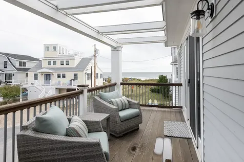 7 Shaw Street Hampton NH 03842