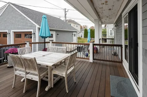 7 Shaw Street Hampton NH 03842