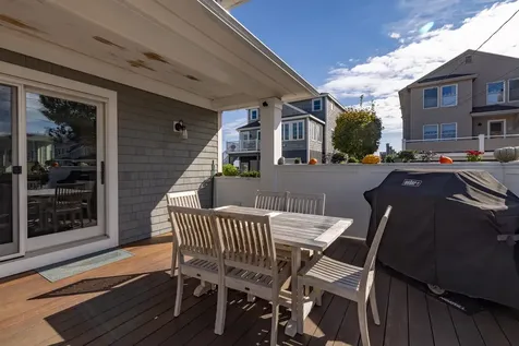 7 Shaw Street Hampton NH 03842