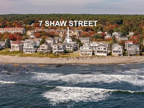 7 Shaw Street Hampton NH 03842