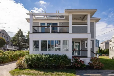 7 Shaw Street Hampton NH 03842