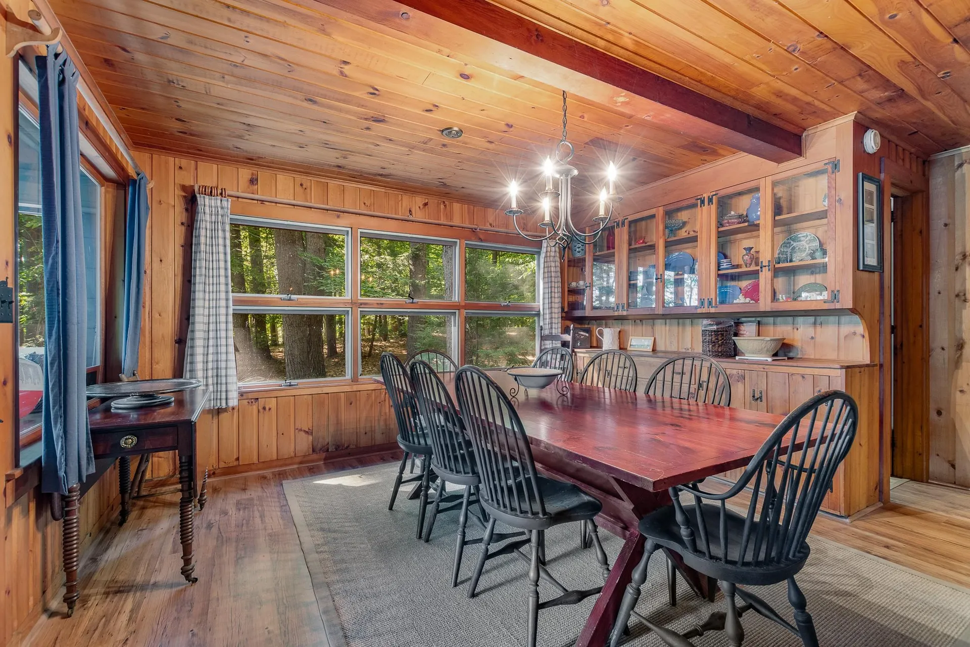 24 Alvord Road Holderness NH 03245-0000