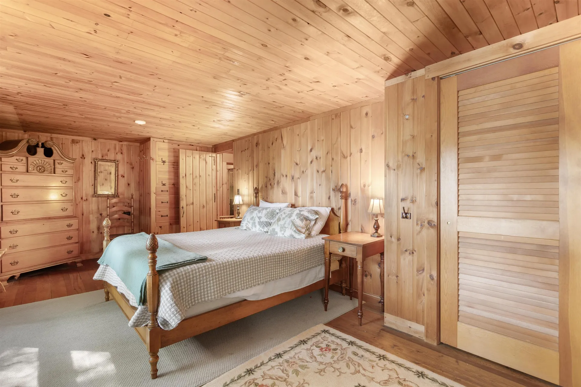 24 Alvord Road Holderness NH 03245-0000