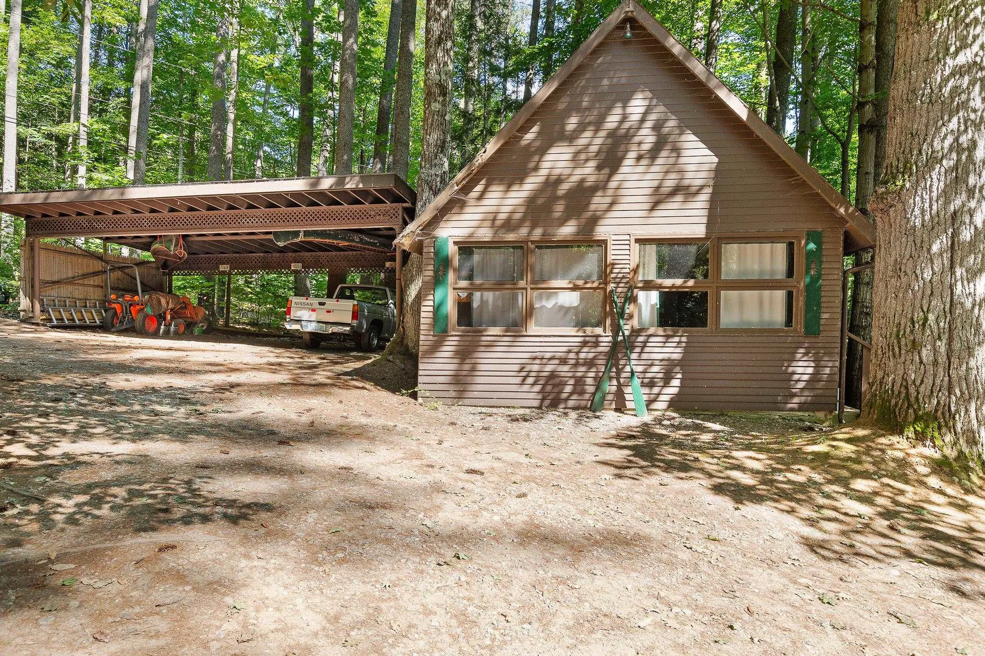 24 Alvord Road Holderness NH 03245-0000