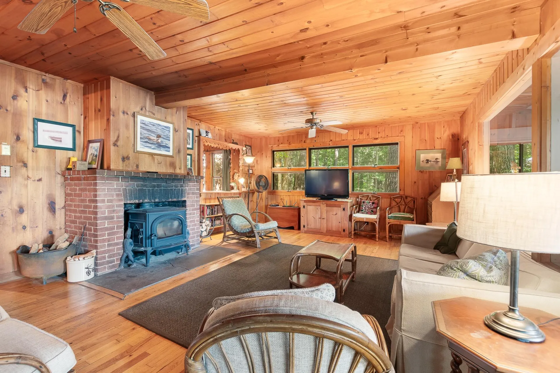 24 Alvord Road Holderness NH 03245-0000