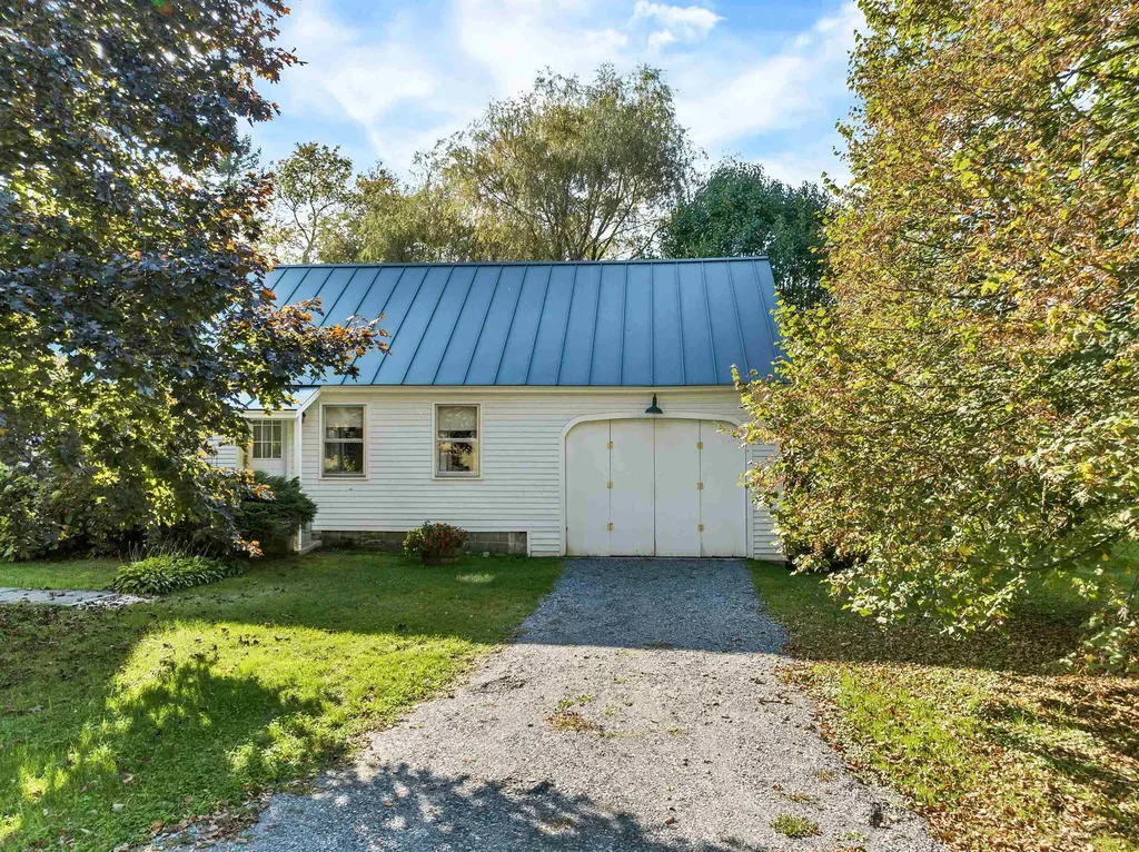 4355 & 4397 Route 113 Thetford VT 05075