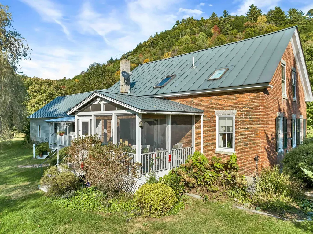 4355 & 4397 Route 113 Thetford VT 05075