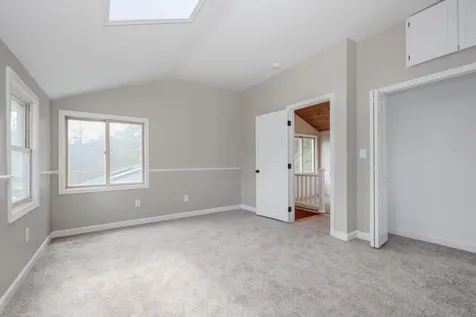 206 Shore Drive Salem NH 03079-1642