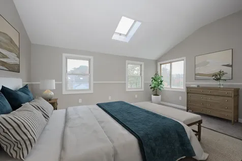 206 Shore Drive Salem NH 03079-1642