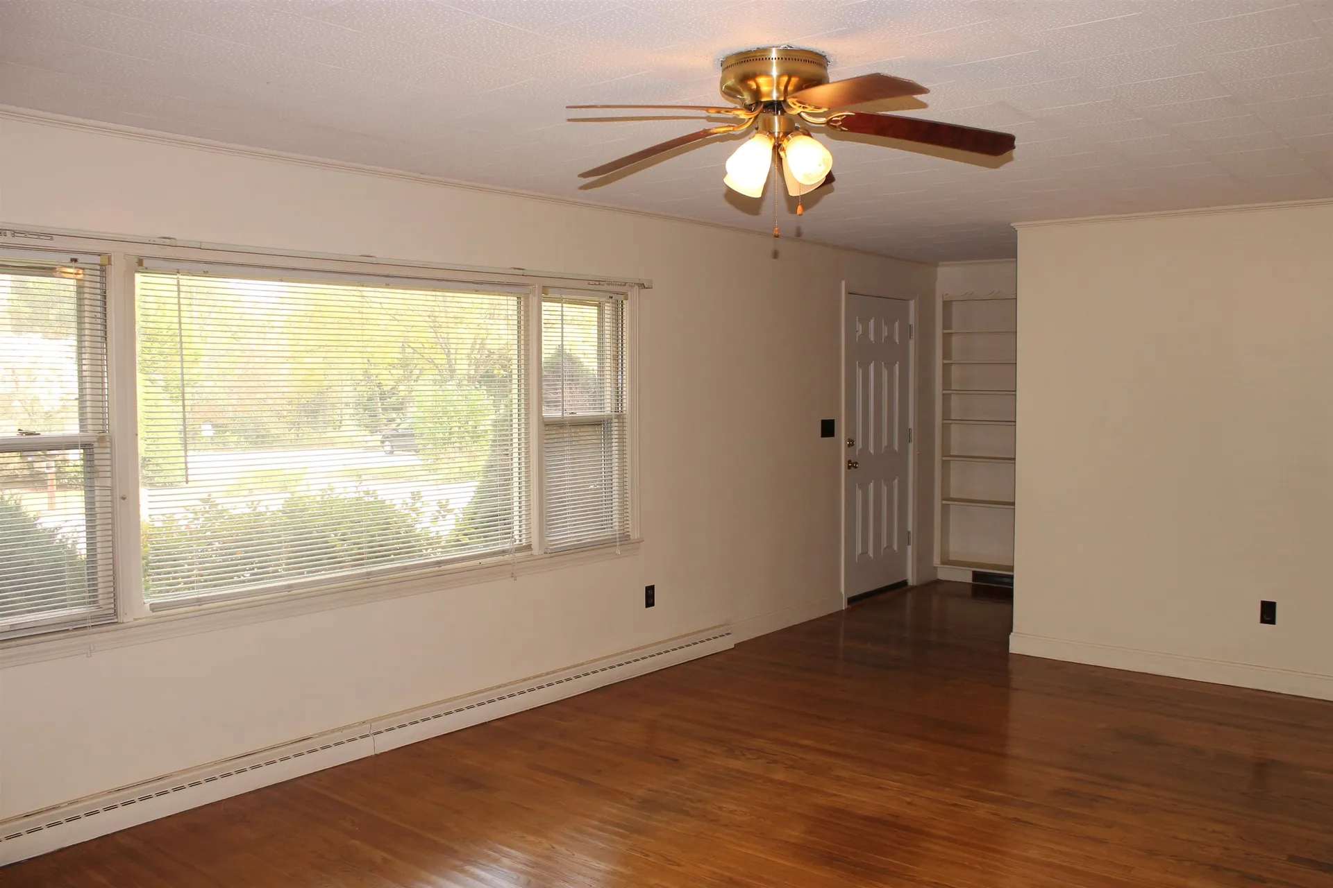 149 Hall Avenue Henniker NH 03242