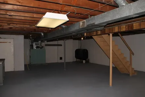 149 Hall Avenue Henniker NH 03242