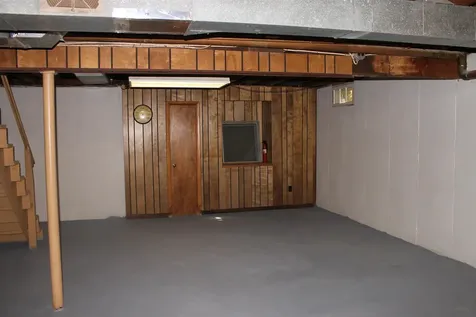 149 Hall Avenue Henniker NH 03242