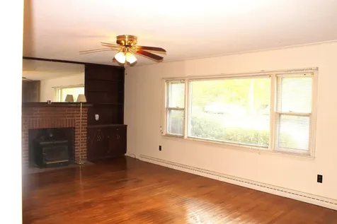 149 Hall Avenue Henniker NH 03242