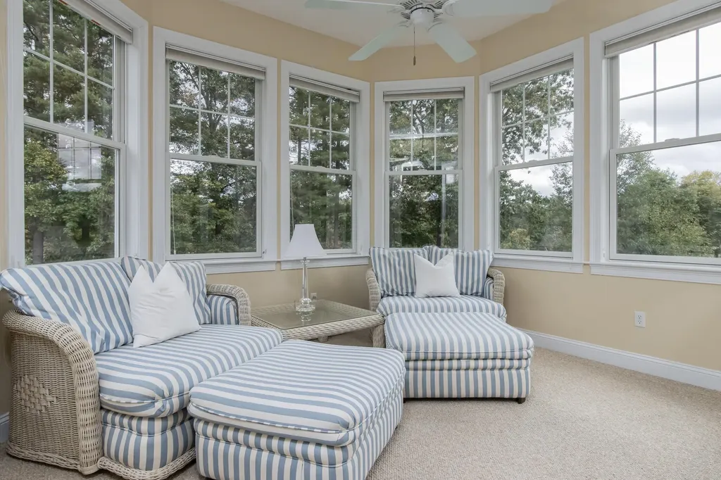 17 Freemans Way Hollis NH 03049