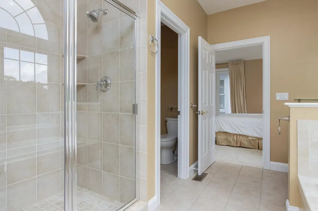 17 Freemans Way Hollis NH 03049
