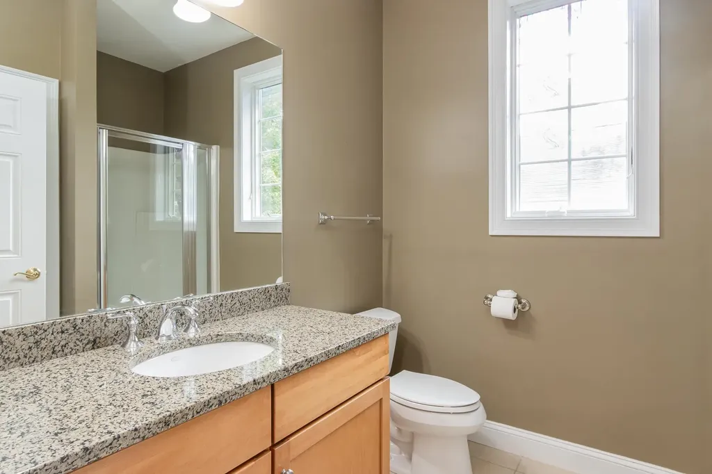 17 Freemans Way Hollis NH 03049