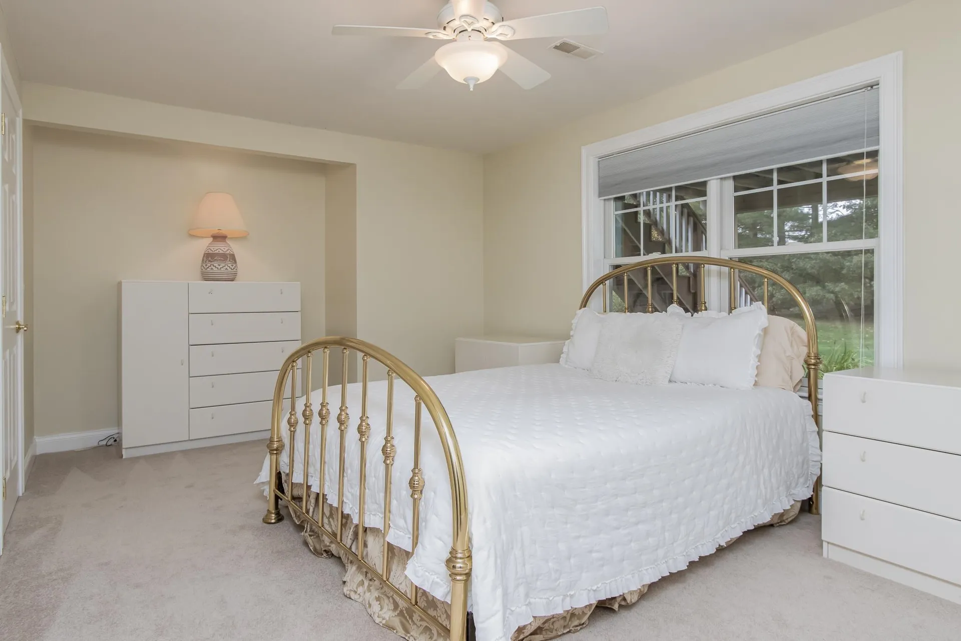 17 Freemans Way Hollis NH 03049