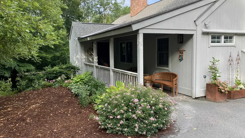 23 Wildwood Drive Grantham NH 03753