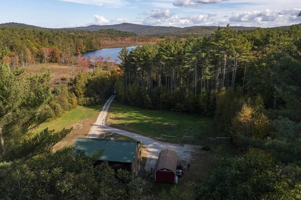 55 Sheldon Road Danbury NH 03230