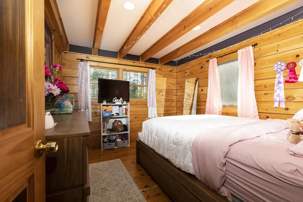 55 Sheldon Road Danbury NH 03230