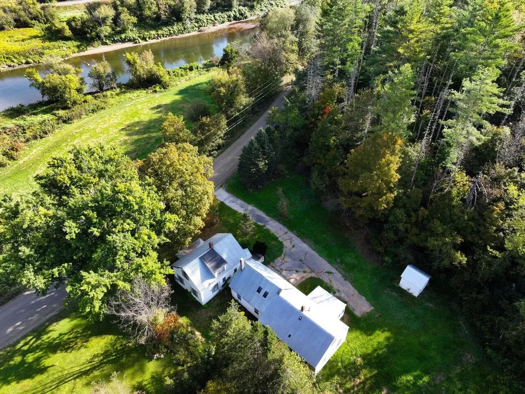 2146 River Road Moretown VT 05602