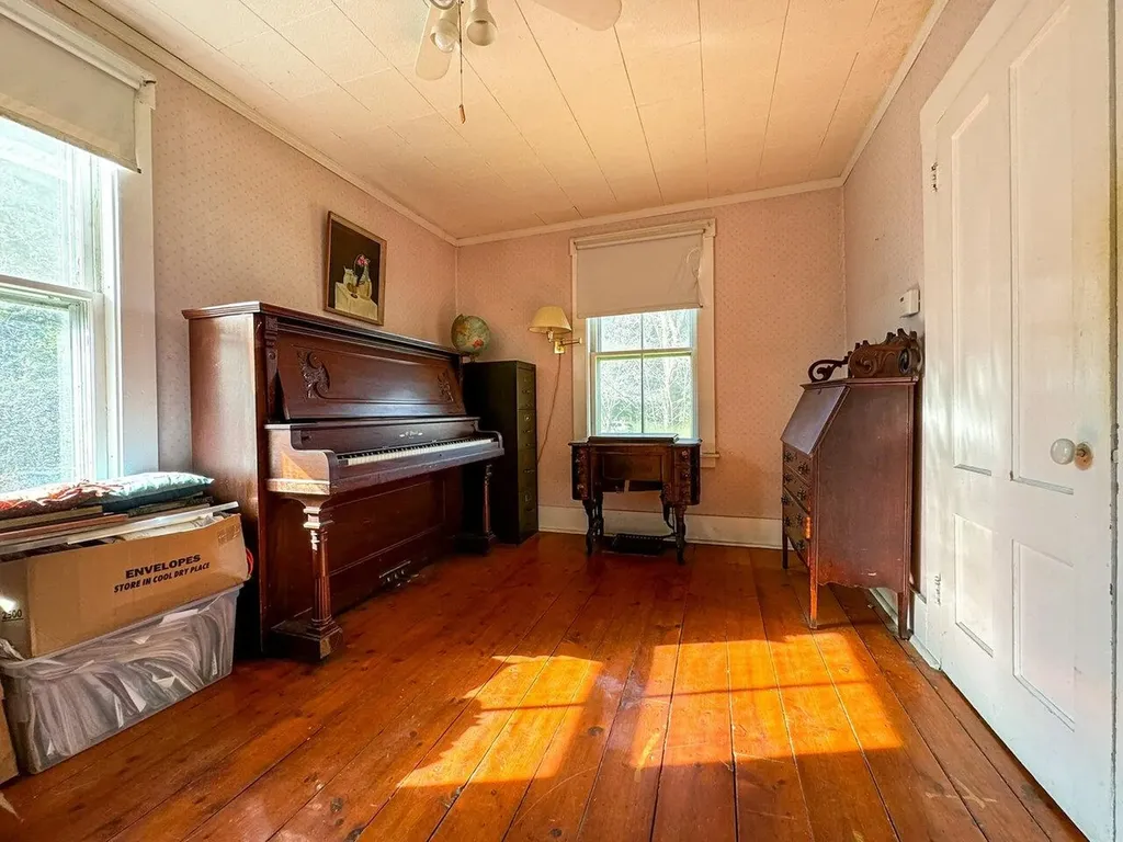 2146 River Road Moretown VT 05602