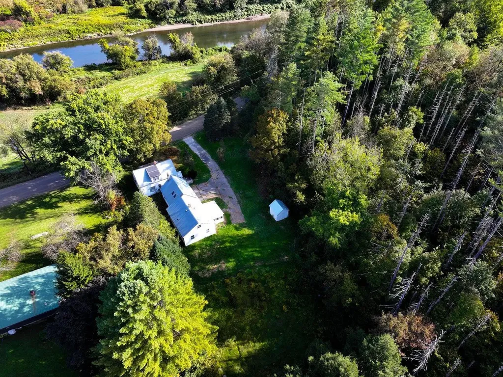 2146 River Road Moretown VT 05602