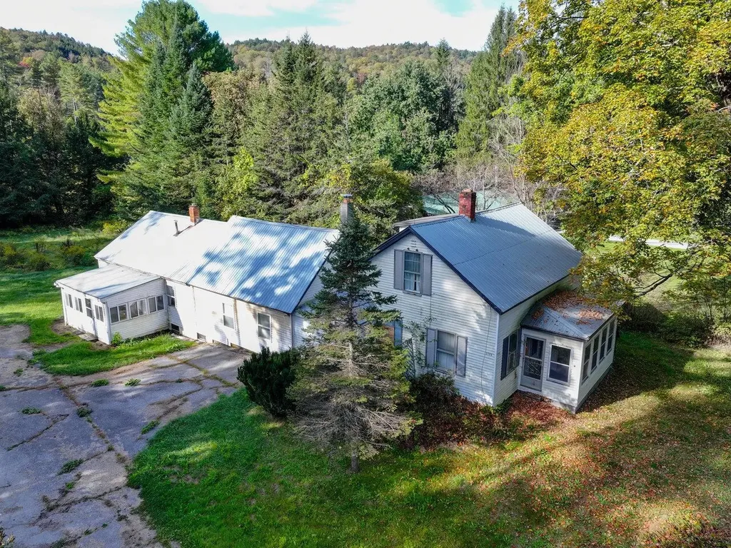 2146 River Road Moretown VT 05602