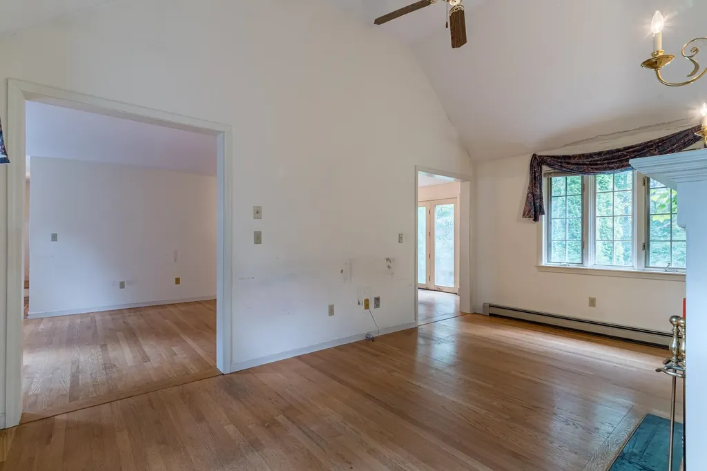 26 Governor Sawyer Lane Dover NH 03820