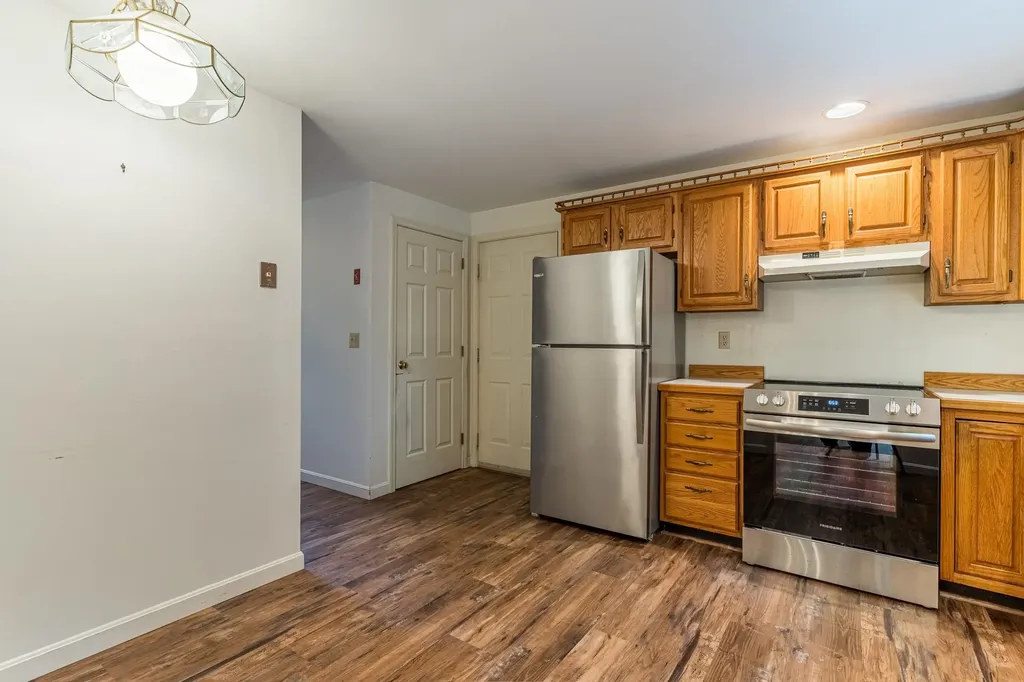 26 Governor Sawyer Lane Dover NH 03820