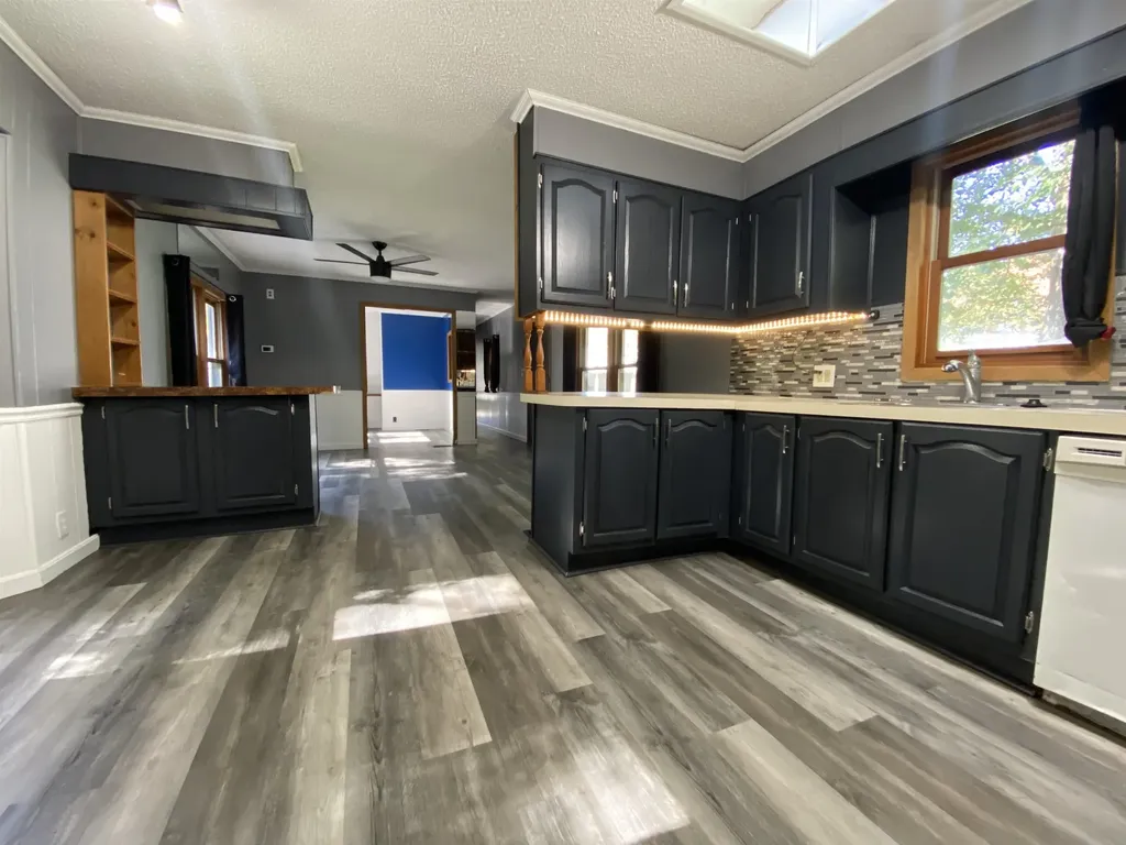 81 Daniel Drive Lyndon VT 05851