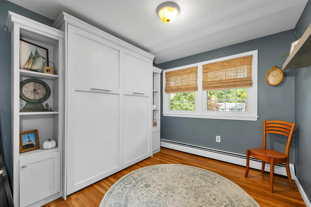 20 Barkland Drive Derry NH 03038
